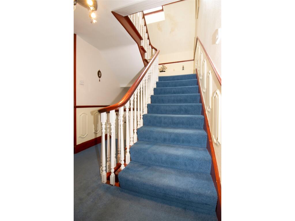 Additional image 12 of DJ's Chippie and 7 Bedroom Flat , Moray