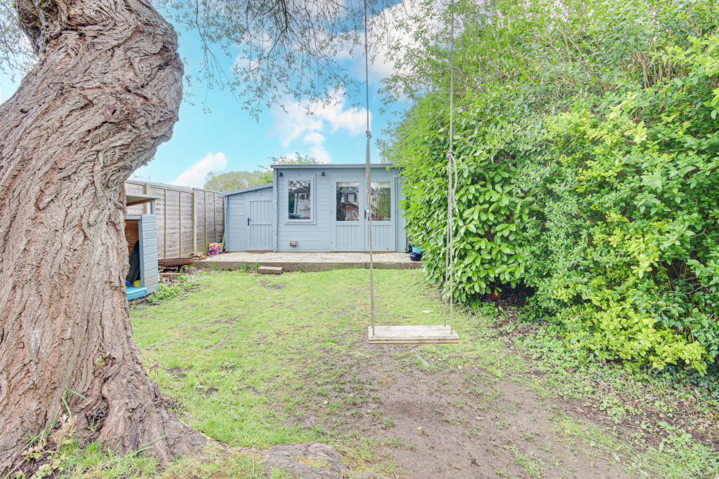 Additional image 14 of Lower Luton Road, Wheathampstead, Hertfordshire, AL4