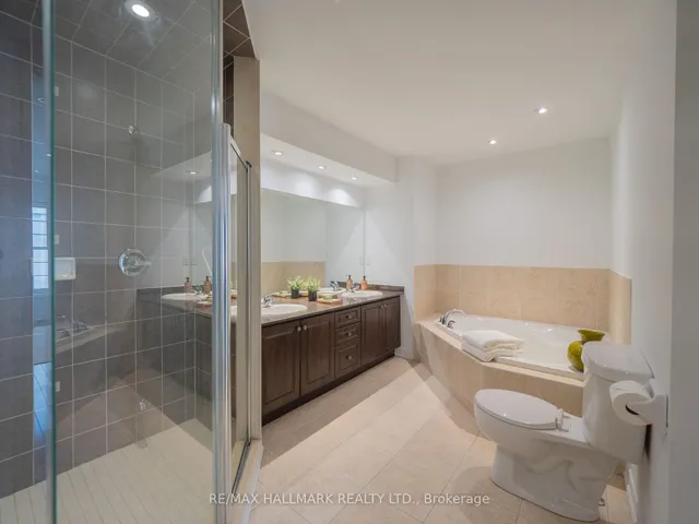 Additional image 24 of 1968 Bloor St Unit 11