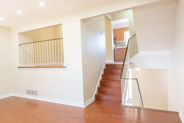 Additional image 4 of 43 Lexington Ave Unit 40