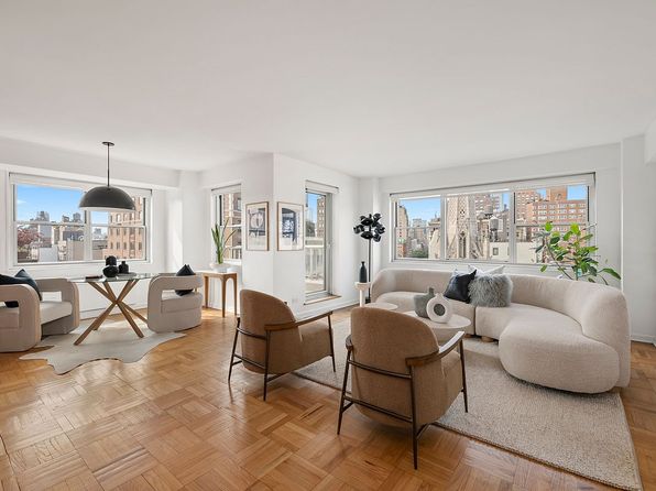 70 E 10th St, New York, NY 