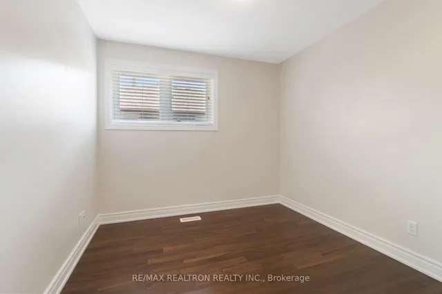 Additional image 17 of 44 Caracas Rd