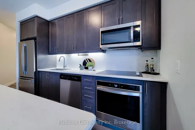 Additional image 17 of 600 North Service Rd Unit 218