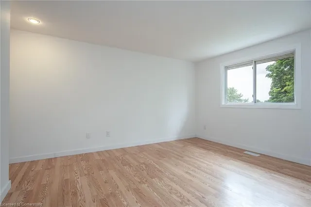 Additional image 16 of 227 Blackhorne Dr