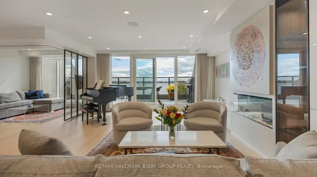 Additional image 3 of 99 Harbour Sq Unit 613