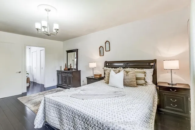 Additional image 16 of 22 Ravine Park Cres