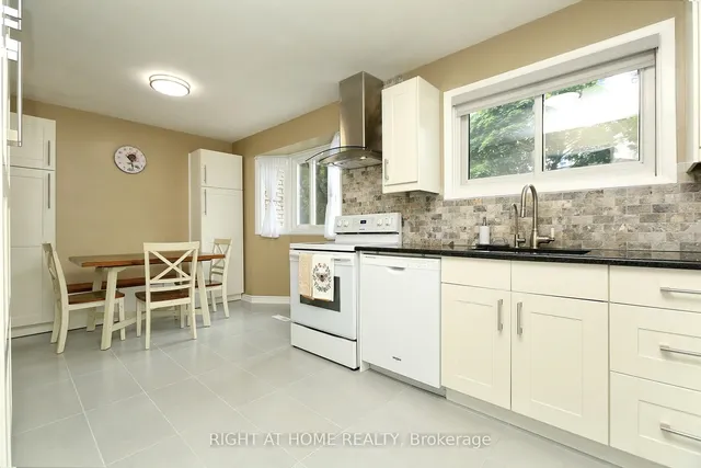 Additional image 15 of 2 Snapdragon Dr