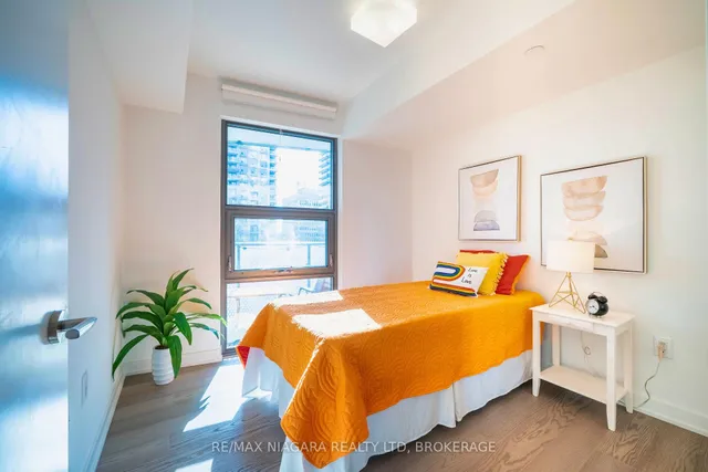 Additional image 23 of 11 Wellesley St Unit 1105