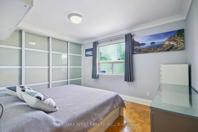 Additional image 5 of 30 Salem Ave