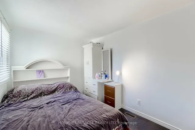 Additional image 22 of 34 Greenbush Cres