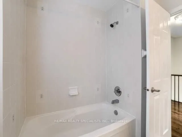 Additional image 35 of 923 Vickerman Way