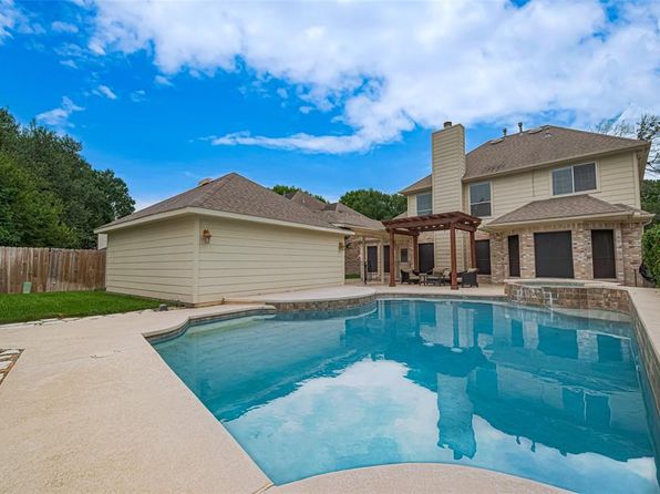 10818 Kleberg Place Dr, Houston, TX 77064
