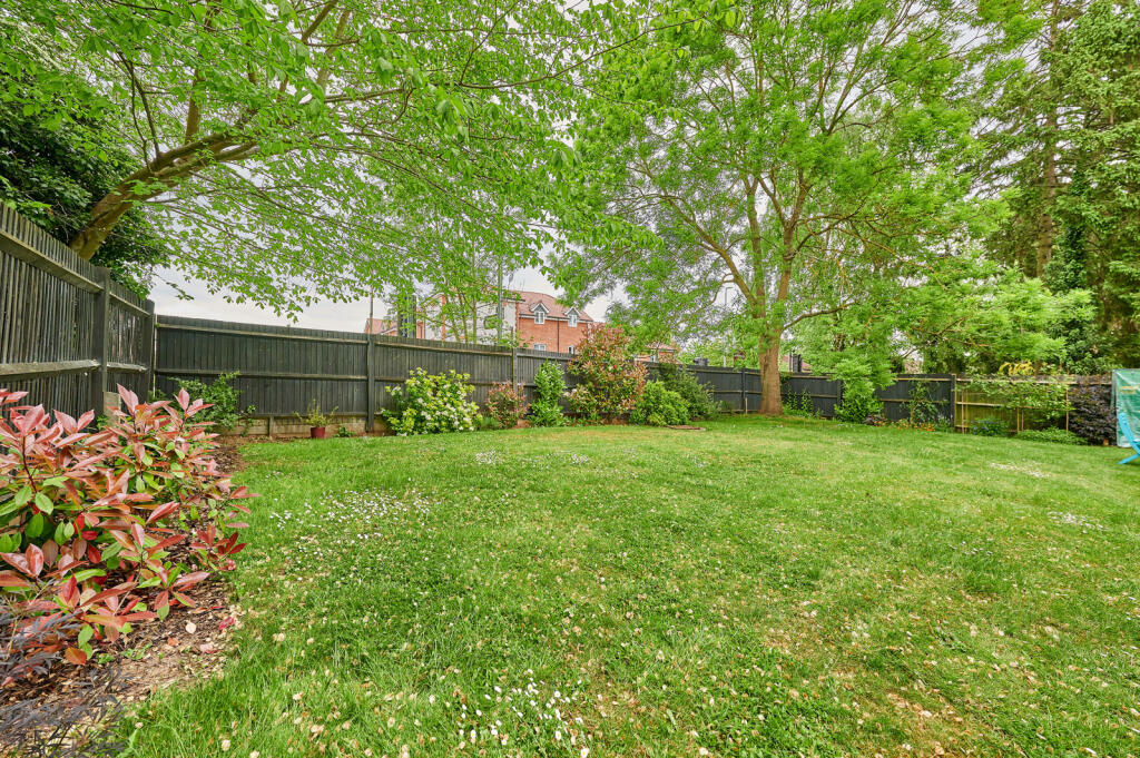 Additional image 8 of Cedar Court, St. Albans, Hertfordshire, AL4