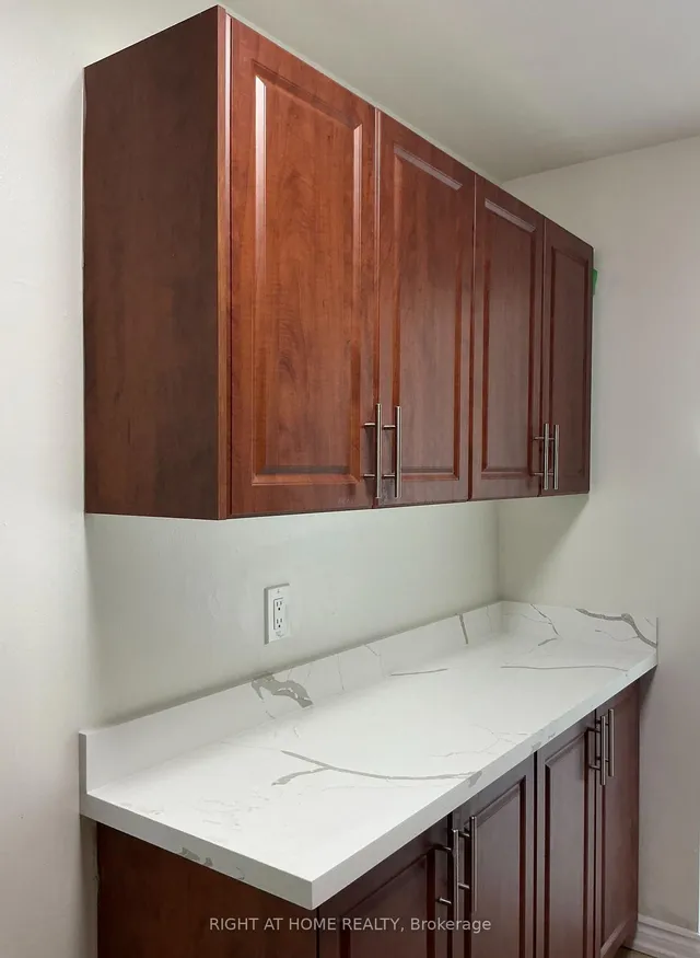 Additional image 19 of 5 Massey Sq Unit 717