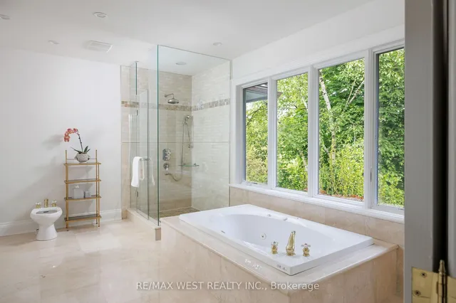 Additional image 22 of 23 Valecrest Dr