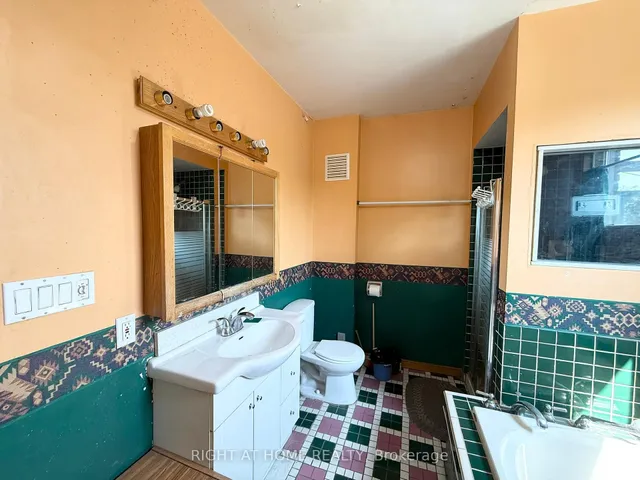 Additional image 18 of 665 Ossington Ave