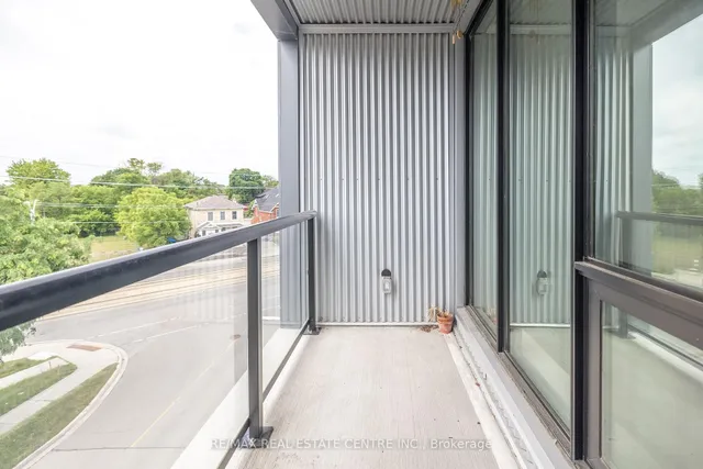 Additional image 25 of 690 King St Unit 412