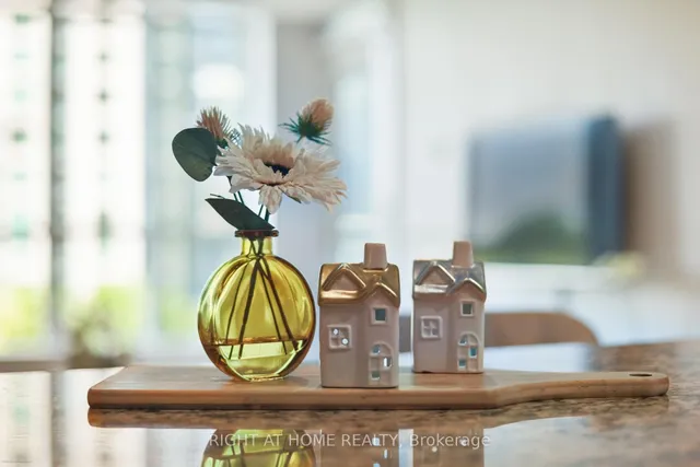 Additional image 4 of 628 Fleet St Unit 504