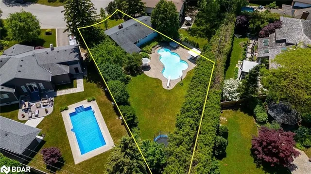 Additional image 49 of 247 Elmhurst Cres