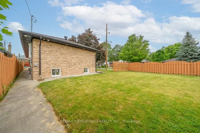 Additional image 9 of 2 Mackinac Cres