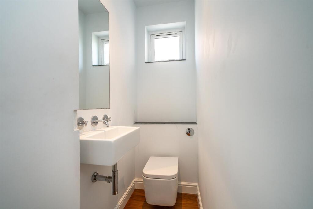 Additional image 12 of Colney Heath Lane, St. Albans