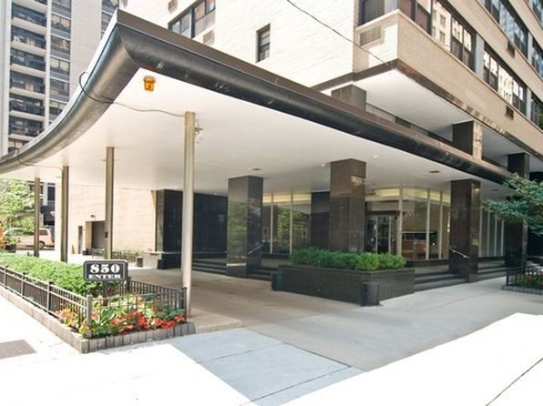 850 N Dewitt Pl APT 11D, Chicago, IL 60611
