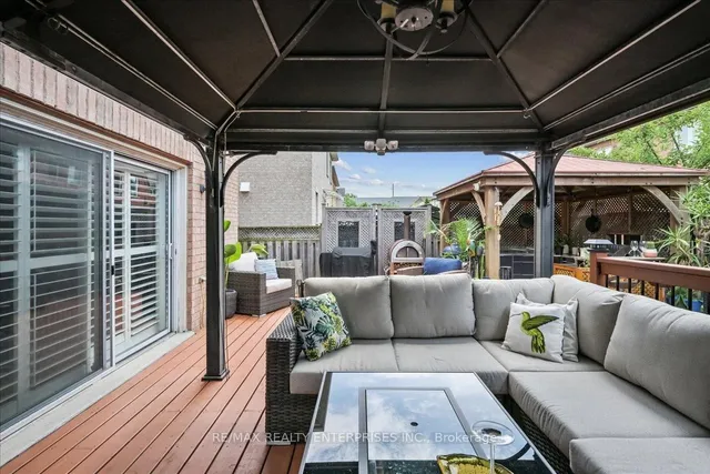 Additional image 44 of 1027 LAIDLAW Dr