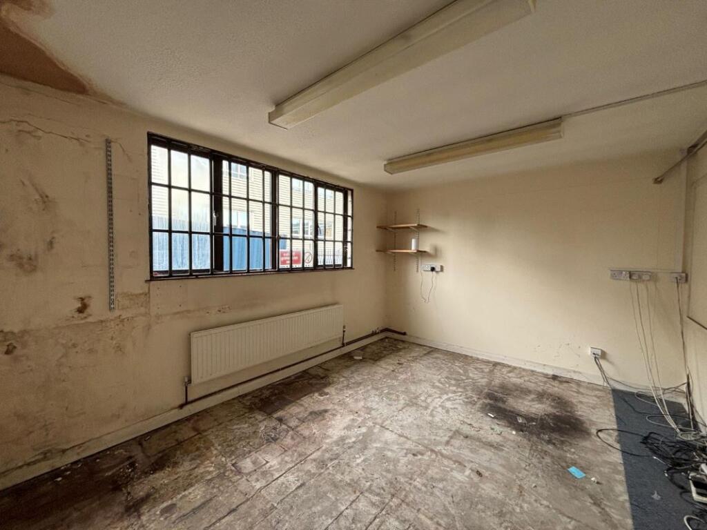 Additional image 5 of 23 Porters Wood, St Albans, Hertfordshire, AL3 6PQ