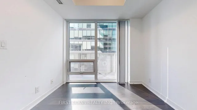 Additional image 21 of 100 Harbour St Unit 1210