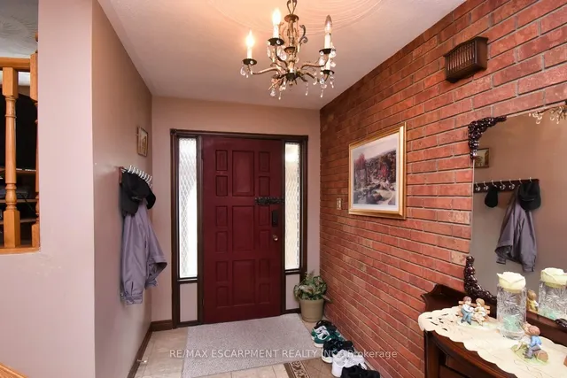 Additional image 3 of 18 Villa Crt