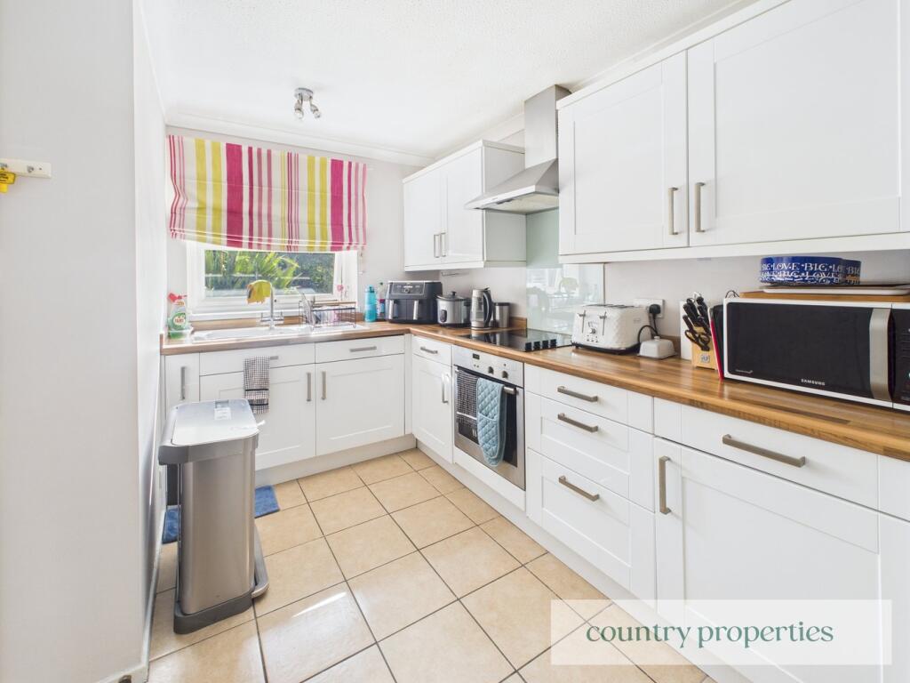 Additional image 2 of Bassingburn Walk, Welwyn Garden City, AL7