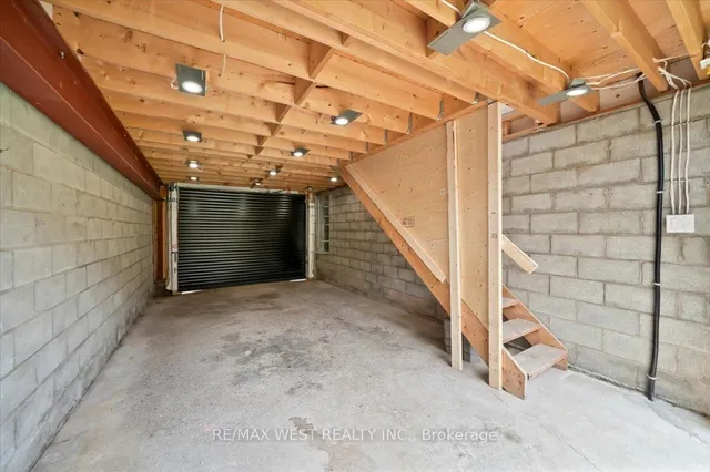 Additional image 37 of 248 1/2 Euclid Ave