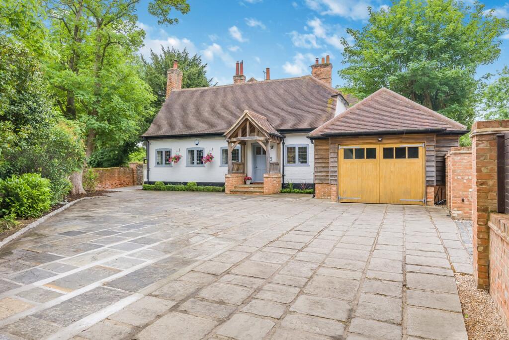 Additional image 22 of Digswell Lane, Welwyn, Hertfordshire