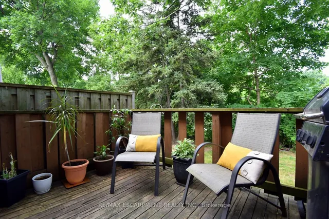 Additional image 43 of 459 Woodview Rd Unit 4