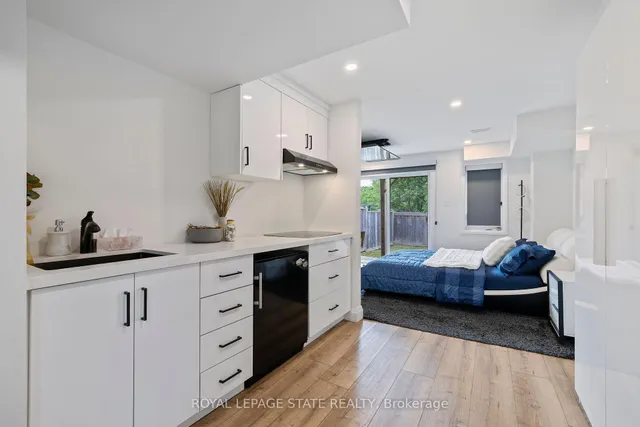 Additional image 5 of 136 Crafter Cres