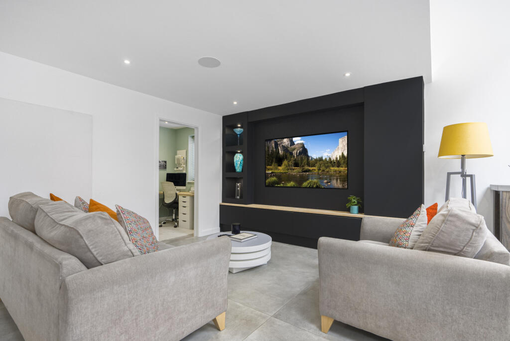 Additional image 10 of Laburnum Grove, St. Albans, Hertfordshire, AL2