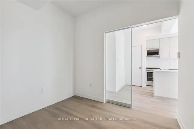 Additional image 32 of 2433 Dufferin St Unit 701