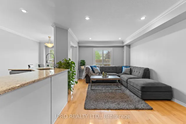 房产图片 8 - 42 Meadow Wood Cres