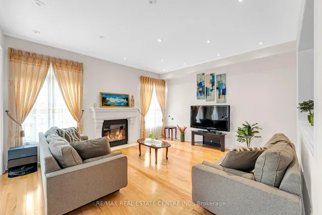 Additional image 15 of 18 Kawana Rd