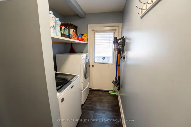 Additional image 15 of 23 Wadsworth Circ