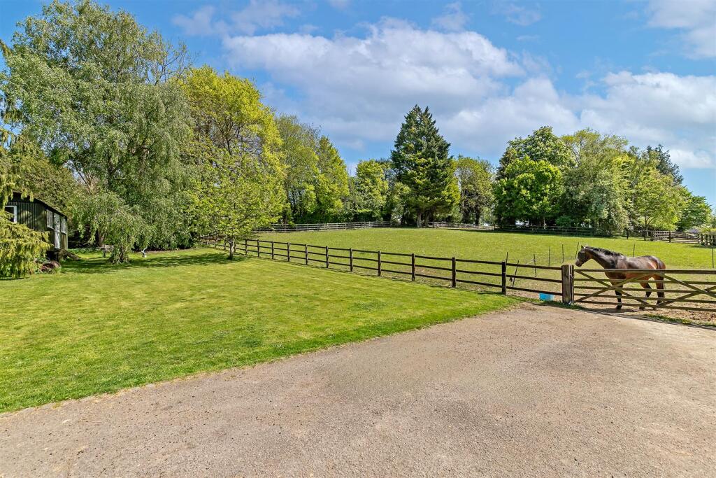 Additional image 17 of Reynards Road, Welwyn