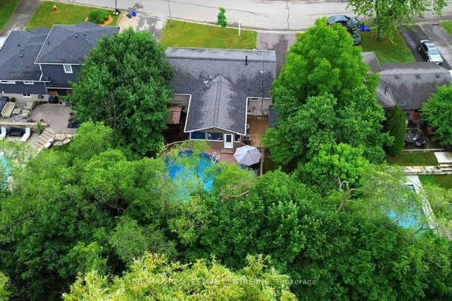 房产图片 33 - 405 Erindale Dr