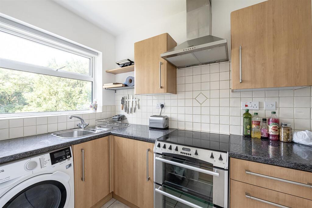 Additional image 13 of Milton Road, Harpenden