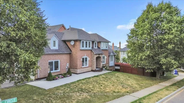 Additional image 3 of 3 Stoneledge Circ