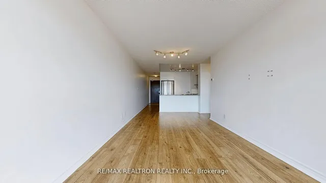 Additional image 11 of 35 Hollywood Ave Unit 1101