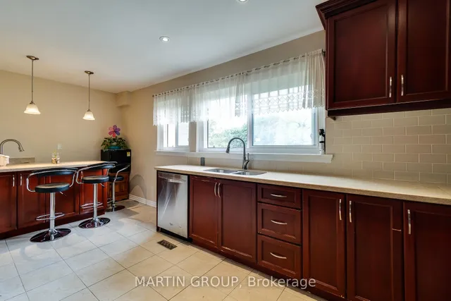 Additional image 15 of 46 Dearbourne Blvd Unit 4