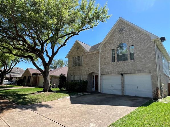 8411 Tamayo Dr, Houston, TX 77083