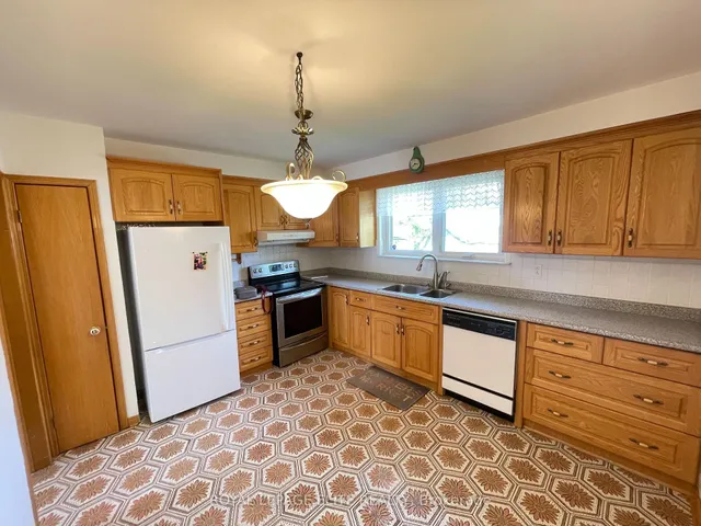 Additional image 13 of 3277 CARDROSS Rd