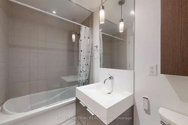 Additional image 32 of 110 Charles St Unit 2308