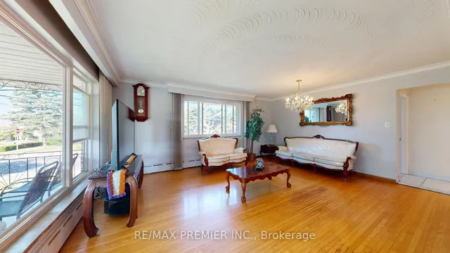 Additional image 7 of 574 Queens Dr